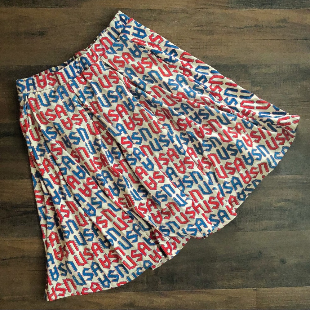 LulaRoe USA Madison in Large NWOT!!